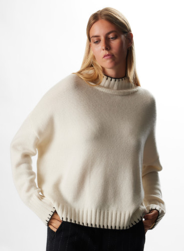Wool / Cashmere High collar Long Sleeve Pull