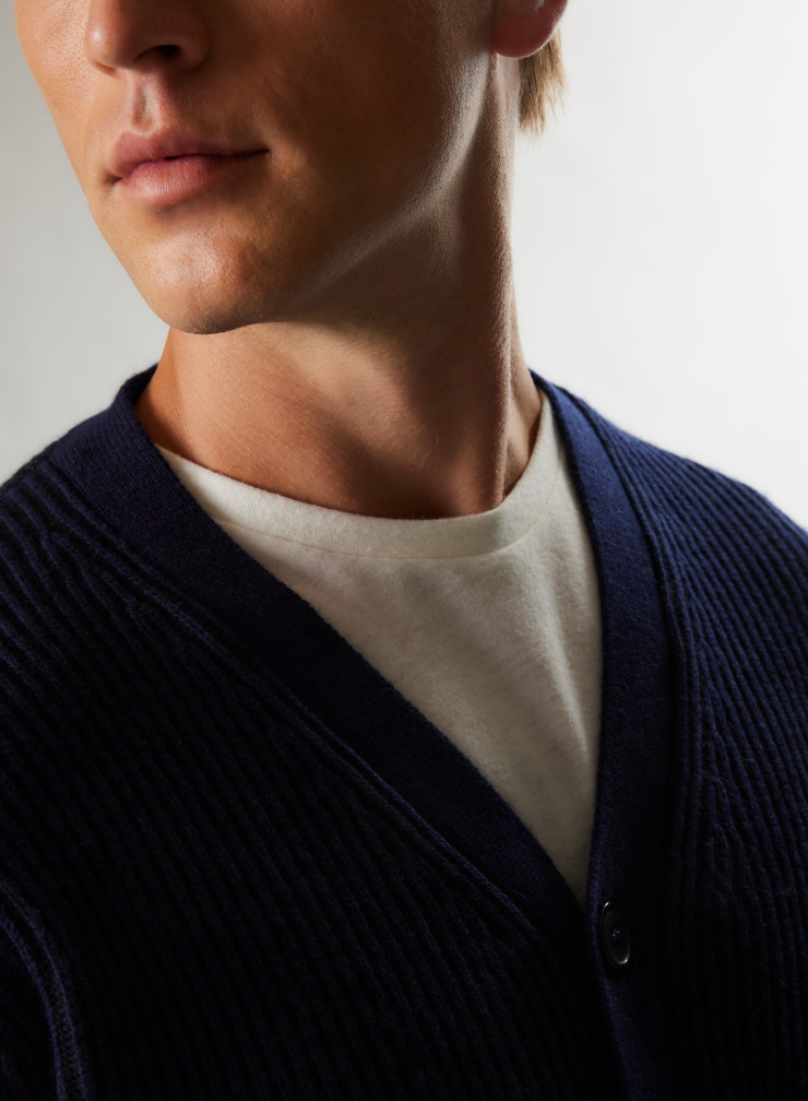 Wool / Cashemire Ribbed V-neck Cardigan