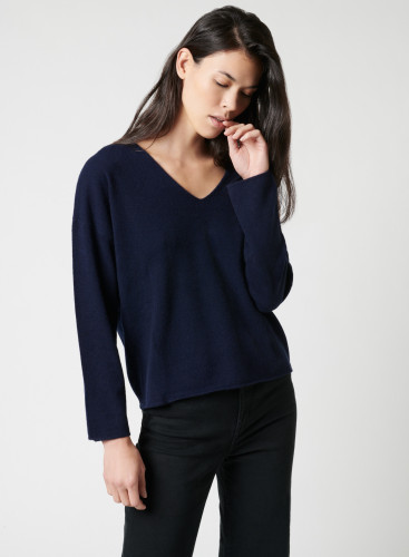 V-neck oversize sweater