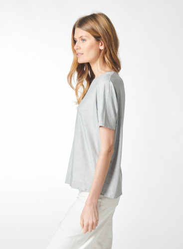 Round neck elbow sleeves T-shirt