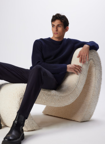 Wool / Cashmere Ribbed Round Neck Pull