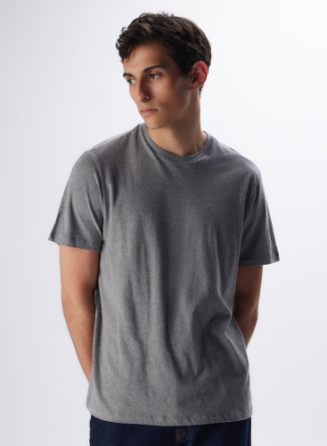 T-Shirt mit Rundhalsausschnitt und kurzen Ärmeln aus Deluxe Baumwolle