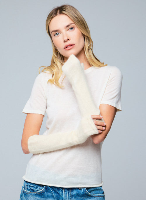 Mittens Ecru in Raccoon - MAJESTIC FILATURES