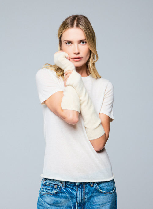 Mittens Ecru in Raccoon - MAJESTIC FILATURES