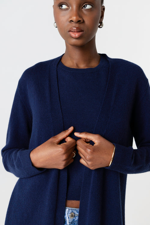 Gilet Marine Col V Manches Longues en Cachemire - MAJESTIC FILATURES