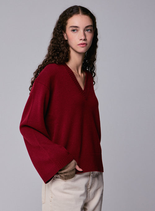 Pull Rouge Col V Manches Longues en Laine merinos - MAJESTIC FILATURES