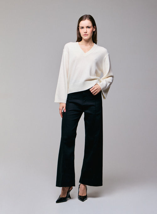 White V-neck long-sleeved merino wool sweater - MAJESTIC FILATURES