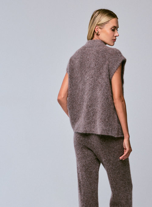 Beigefarbener Pullover mit ärmellosem Stehkragen aus Alpaka / Polyamid / Elasthan - MAJESTIC FILATURES