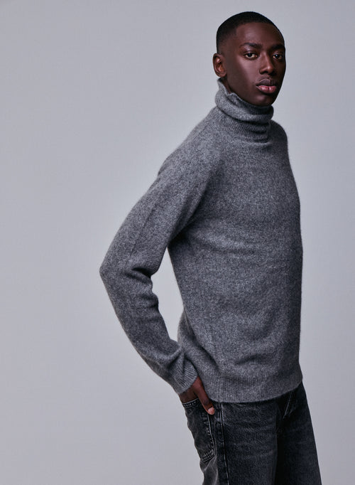 Grey long-sleeved turtleneck sweater in wool / Fox / Polyamide - MAJESTIC FILATURES