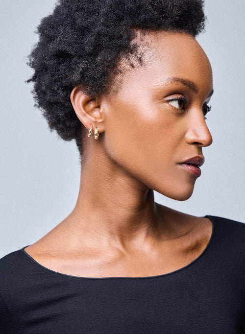 T-shirt Noir Adèle Col Bateau en Viscose et Élasthanne - MAJESTIC FILATURES