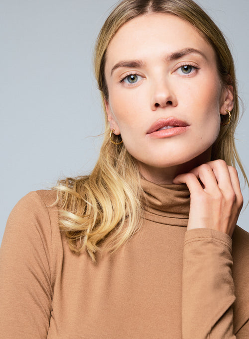 Camiseta de cuello alto de manga larga beige en viscosa / elastano - MAJESTIC FILATURES