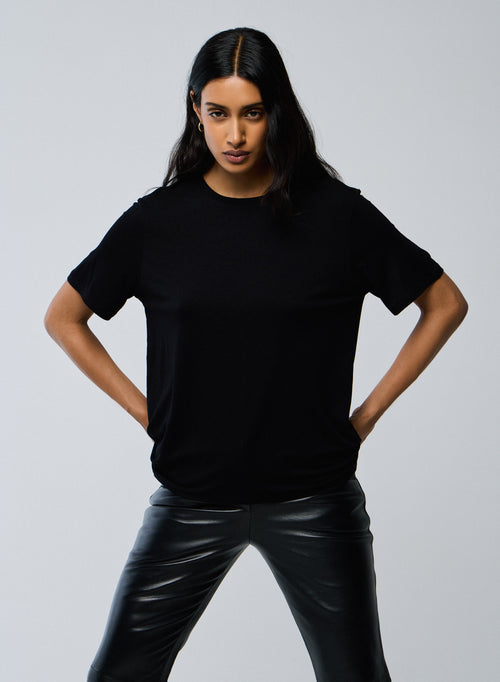 Negra Camiseta Cuello Redondo Mangas Cortas Viscosa Elastano - MAJESTIC FILATURES