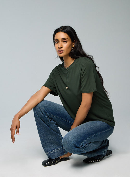 Grünes Kurzarm-T-Shirt aus Viskose / Elasthan mit Rundhalsausschnitt - MAJESTIC FILATURES