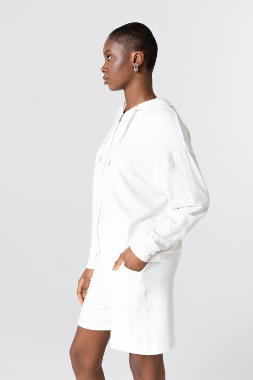 Round-Neck Long-Sleeve Sweatshirt in Viscose / Elastane in Cream - MAJESTIC FILATURES