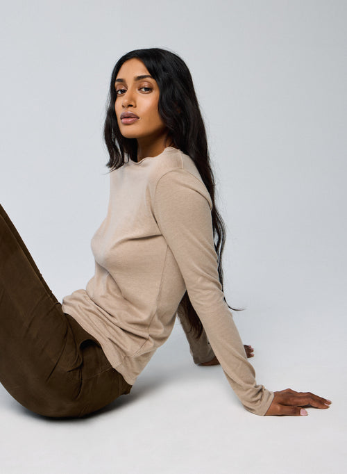 Beigefarbenes Langarm-T-Shirt mit Rundhalsausschnitt aus Bio-Baumwolle / Kaschmir - MAJESTIC FILATURES