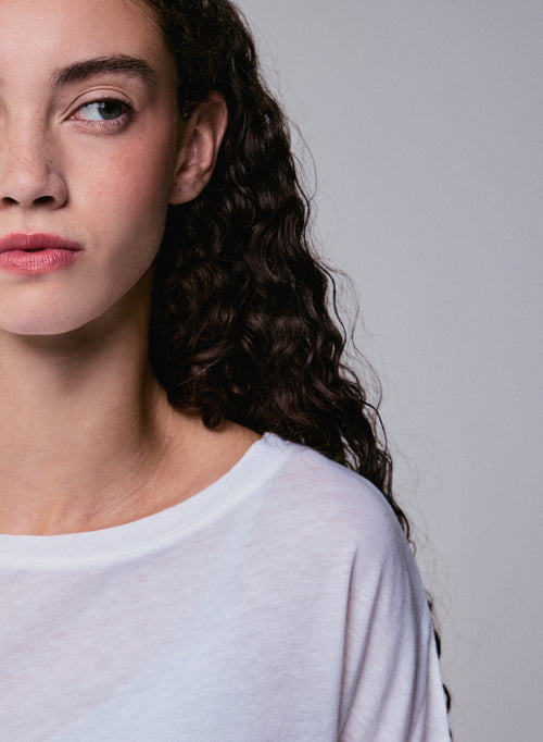 White Boat Neck Long Sleeves T-Shirt in Cotton and Cashmere - MAJESTIC FILATURES