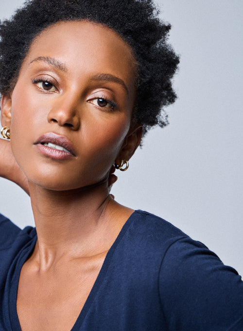 Julia T-Shirt V-Ausschnitt  kurze Ärmel aus Deluxe-Baumwolle - MAJESTIC FILATURES