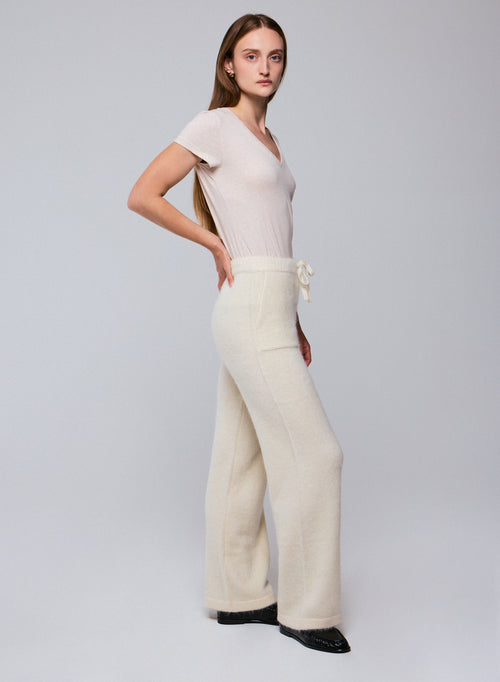 Beigefarbenes Kurzarm-T-Shirt mit V-Ausschnitt aus Bio-Baumwolle - MAJESTIC FILATURES