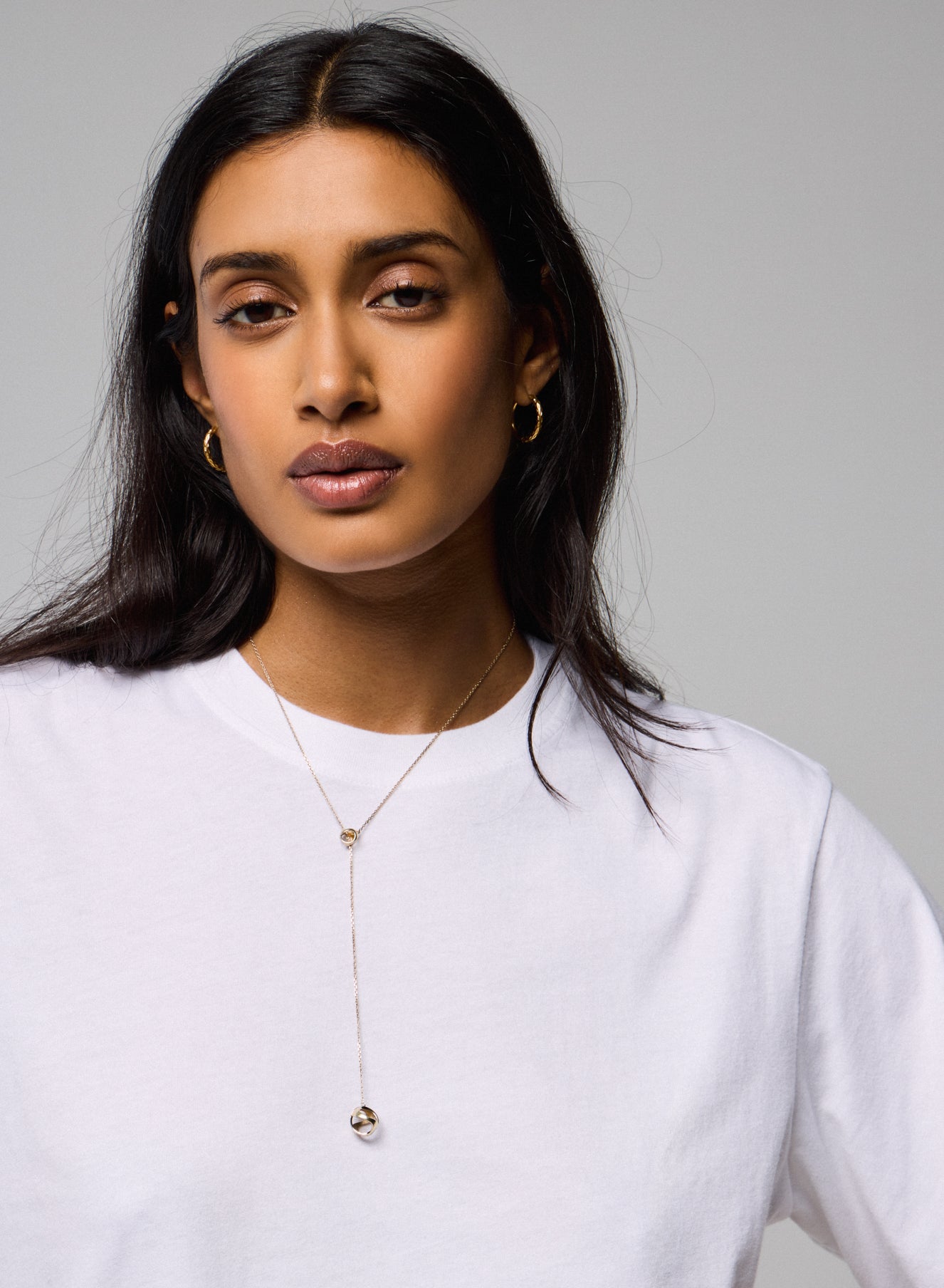 White Round Neck Short Sleeve T-shirt in Organic Cotton