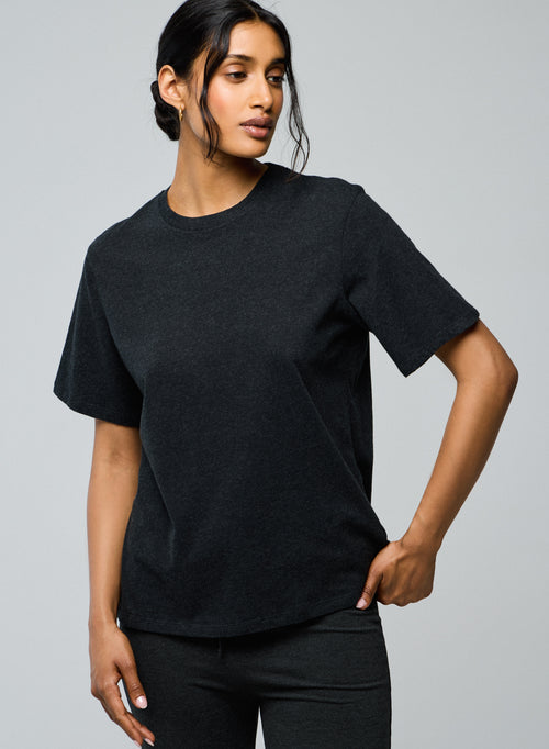 Camiseta negra de manga corta con cuello redondo en algodón de lujo - MAJESTIC FILATURES