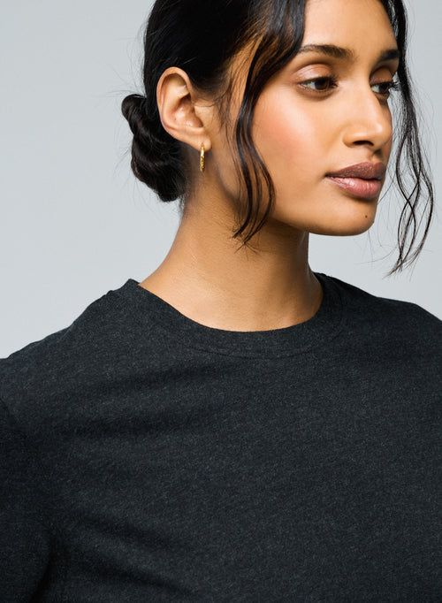 Black Round Neck Short Sleeve T-shirt in Deluxe Cotton - MAJESTIC FILATURES