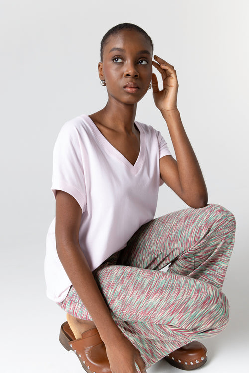 T-shirt Rose Col V Manches Courtes en Coton Organique - MAJESTIC FILATURES