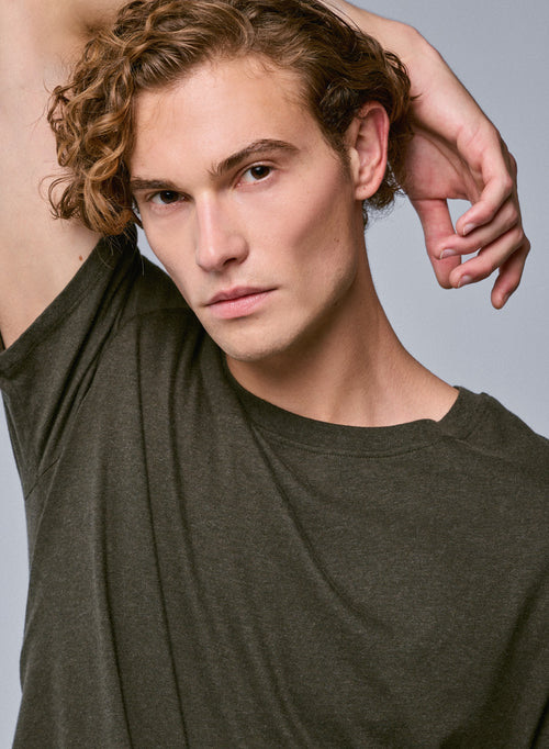 Camiseta verde de manga corta con cuello redondo en algodón orgánico - MAJESTIC FILATURES