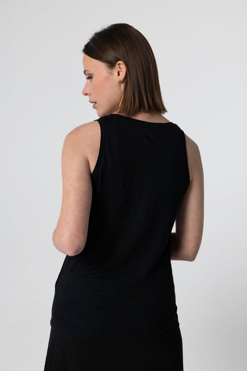 Black U-Neck Tank Top in Linen / Elastane - MAJESTIC FILATURES