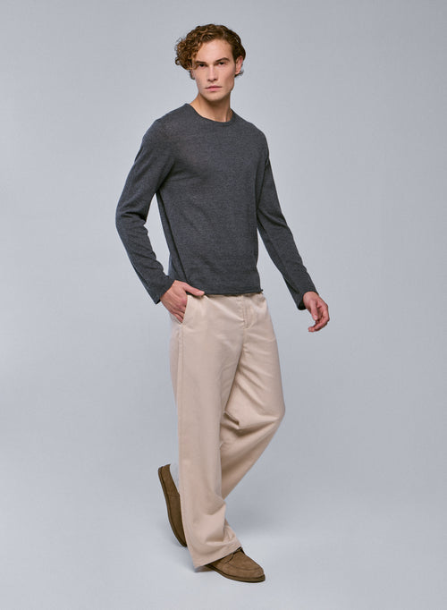 Graues Langarm-T-Shirt aus Kaschmir mit Rundhalsausschnitt - MAJESTIC FILATURES