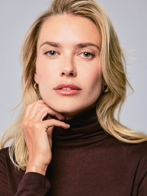 Camiseta morada de cuello alto de manga larga en viscosa / cachemira - MAJESTIC FILATURES