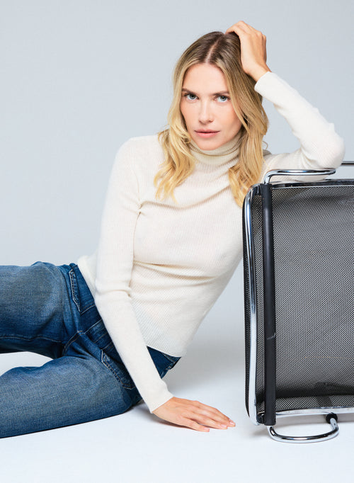 Camiseta de Cachemir Blanca de Manga Larga y Cuello Alto - MAJESTIC FILATURES