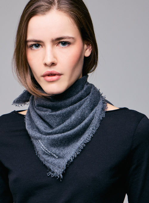 Graues Kaschmir-Bandana - MAJESTIC FILATURES