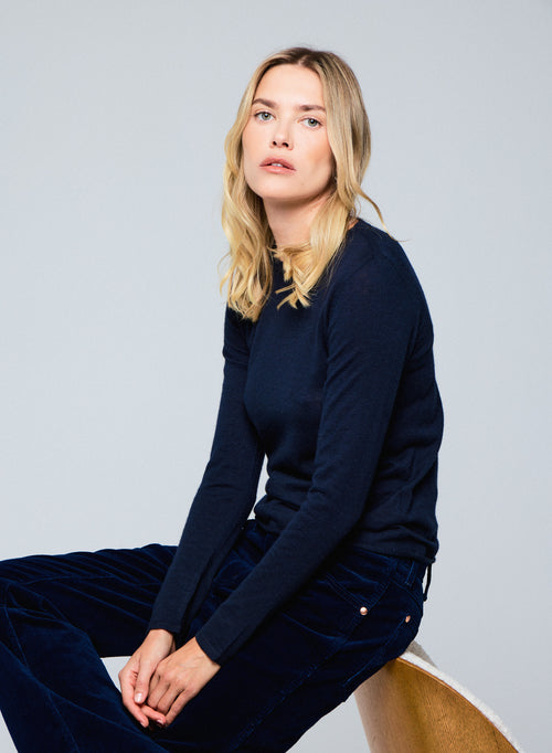 Camiseta de manga larga con cuello redondo en cachemira azul marino - MAJESTIC FILATURES