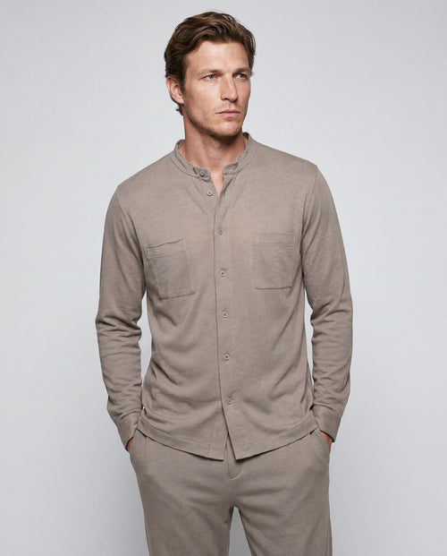 Long-Sleeve Cotton / Linen Collared Shirt in Coffee Latte - MAJESTIC FILATURES