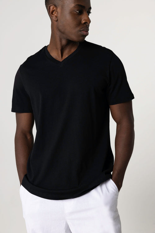 T-shirt Noir Paul Col V Manches Courtes en Coton - MAJESTIC FILATURES