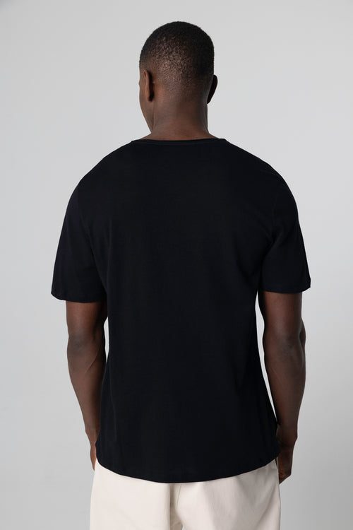 T-shirt Noir Col V Manches Courtes en Coton organique - MAJESTIC FILATURES