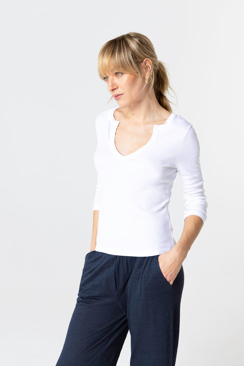 T-shirt Blanc Col V Manches Trois quarts en Viscose / Elasthanne - MAJESTIC FILATURES