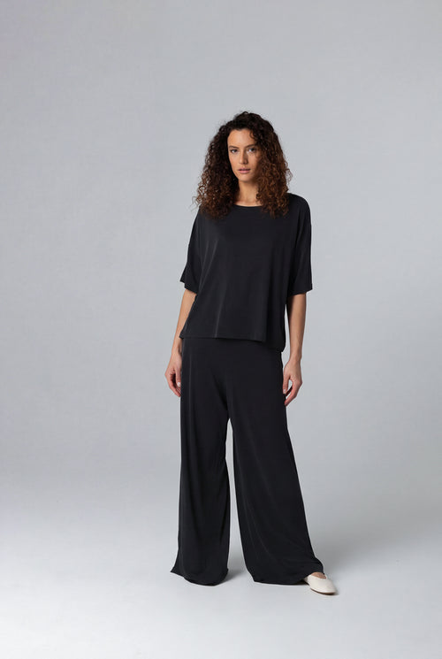 Black Round-Neck Short-Sleeve T-shirt in Cupro / Elastane - MAJESTIC FILATURES